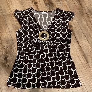 Cute cap sleeve v-neck